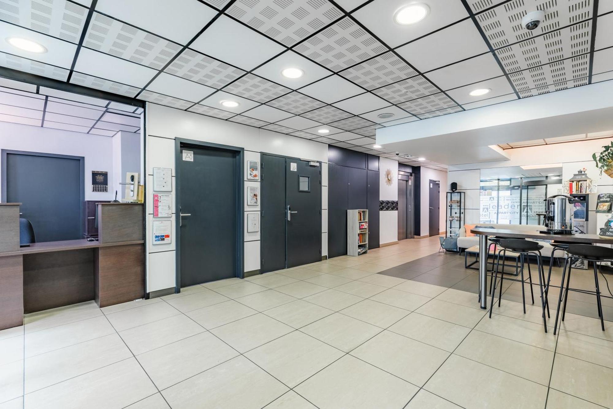 昂热城市公寓酒店 外观 照片